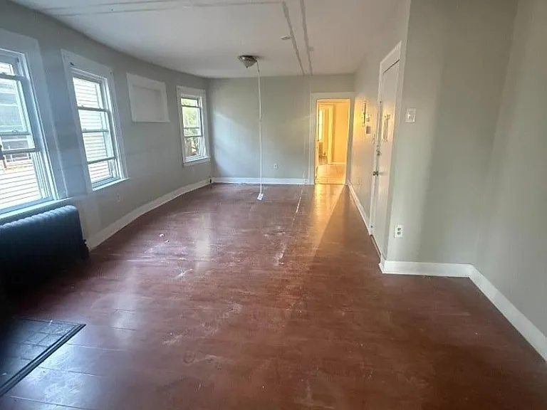 229 Alexander St #2 — Photo 7