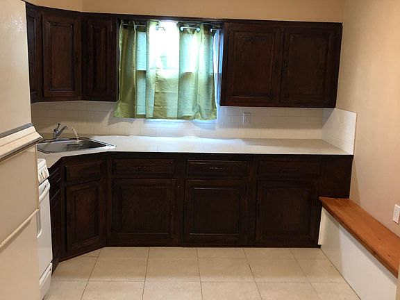 2nd image of 3472 Richmond Ave #1