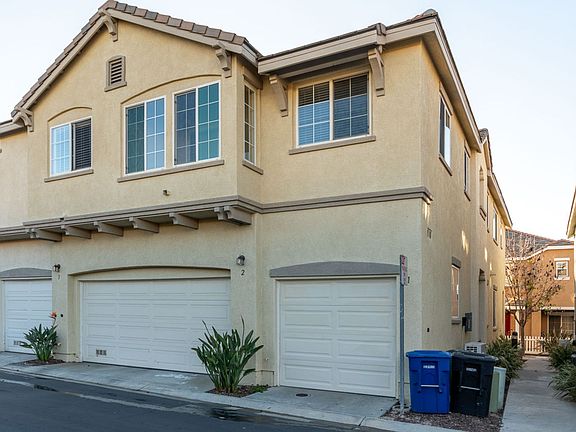 2nd image of 1476 Canvas Dr Unit 1