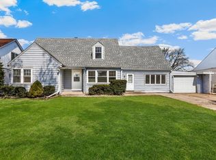 3660 Jackson St, Lansing, IL 60438