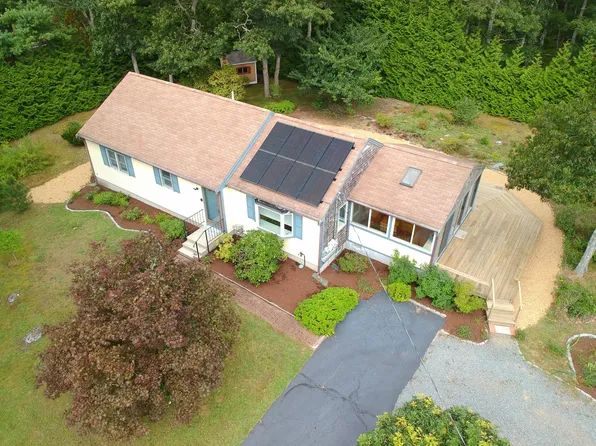 10 Christopher Way, Harwich, MA 02645