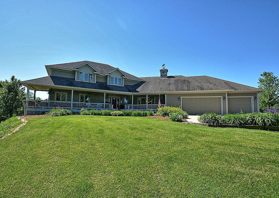 1st image of 43W435 Cornwall Dr