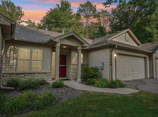 27746 Woodland Dr, Chisago City, MN 55013