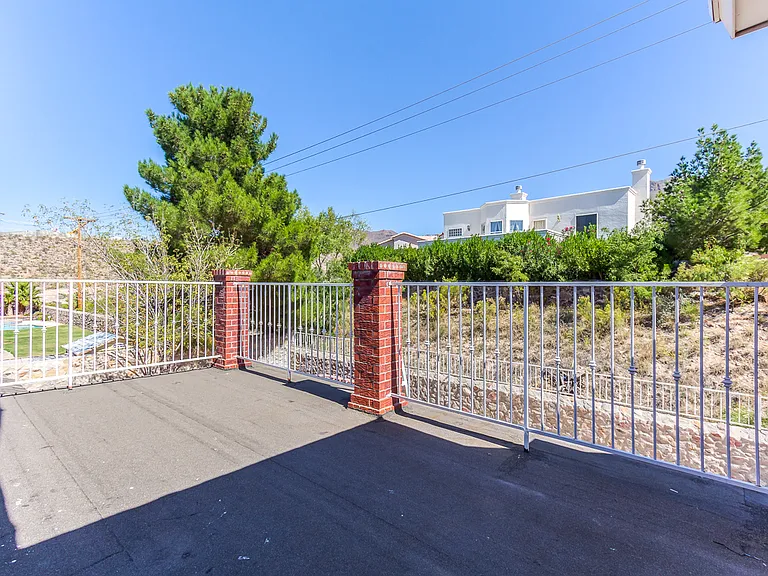 6104 La Posta Dr — Photo 26