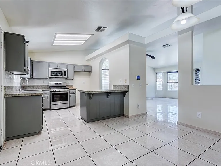 14845 Hibiscus Ave — Photo 14