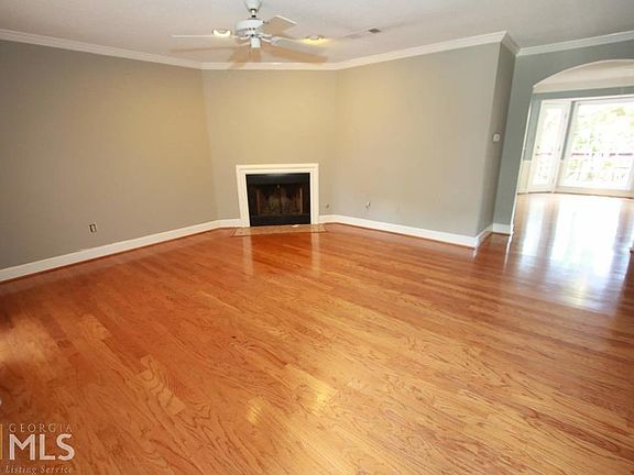 3rd image of 2651 Arbor Glen Pl