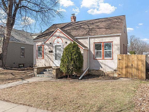 2nd image of 1671 Edmund Ave
