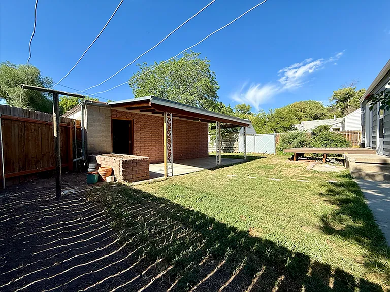 262 E Browning Ave — Photo 28