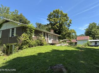 186 Drinnon Ln, Sneedville, TN 37869