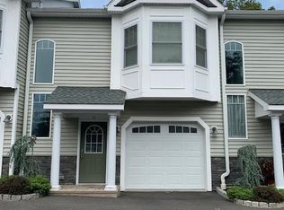 15 Bates Pl APT 8, Danbury, CT 06810