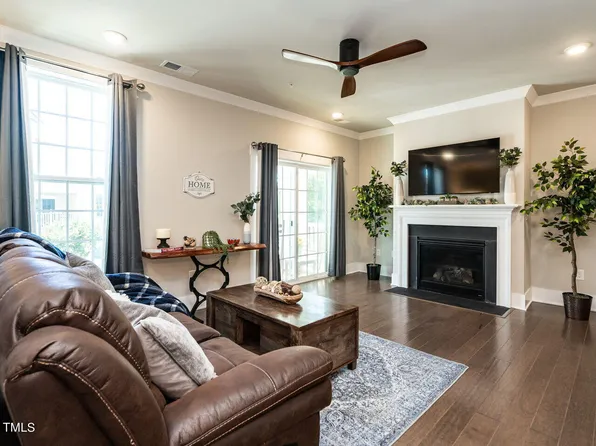 10530 Sablewood Dr #105, Raleigh, NC 27617