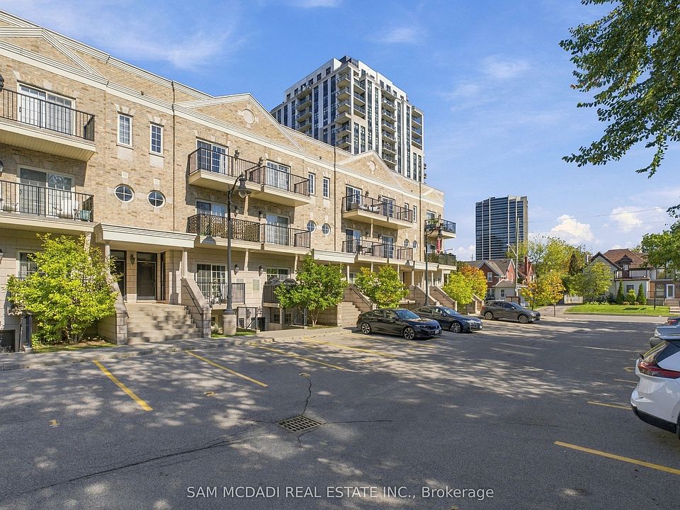 1st image of 133 Park St #305