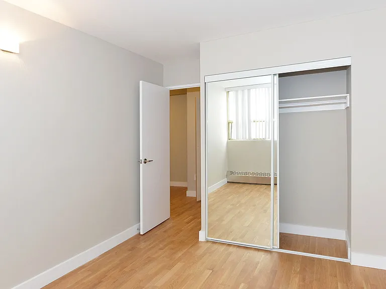730 Saint Clarens Ave — Photo 30