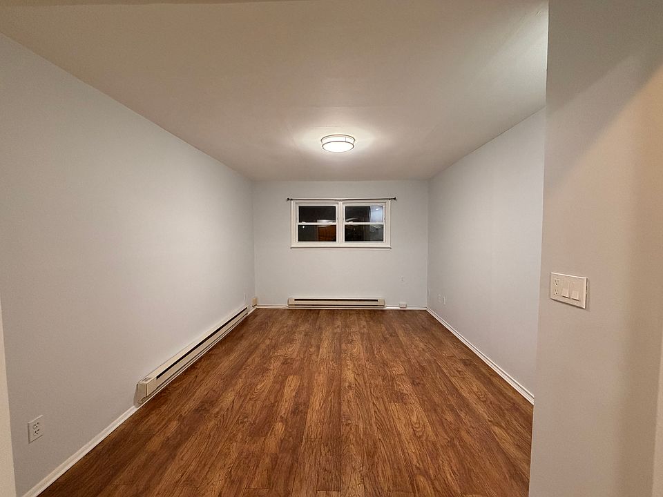 2nd image of 2 Merrymount St Floor 1