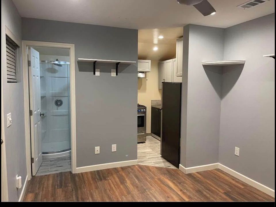1st image of 4039 Paula St