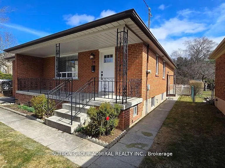 19 Tobruk Cres #BASEMENT — Photo 2