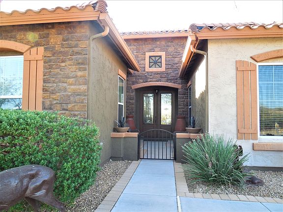 2nd image of 47882 N Navidad Ct