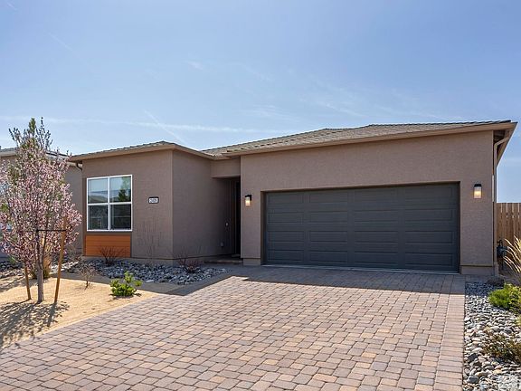 2nd image of 2409 Metolius Dr