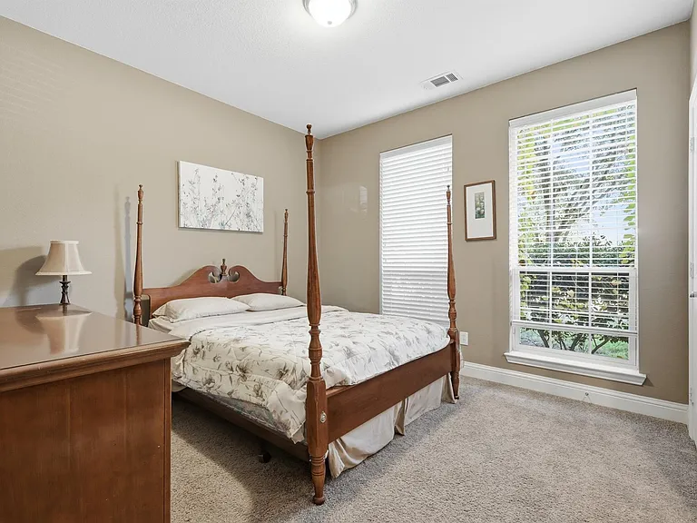 1273 Ranch Gate Ln — Photo 18