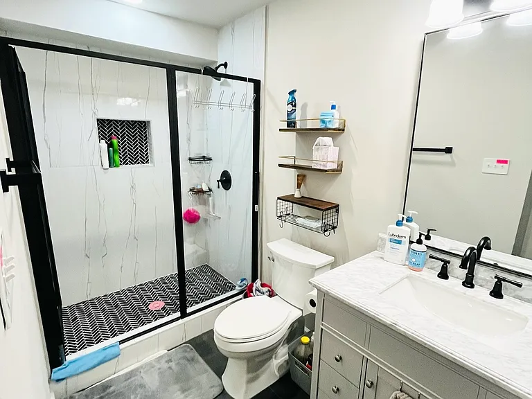 1121 Mecaslin St NW #B — Photo 16