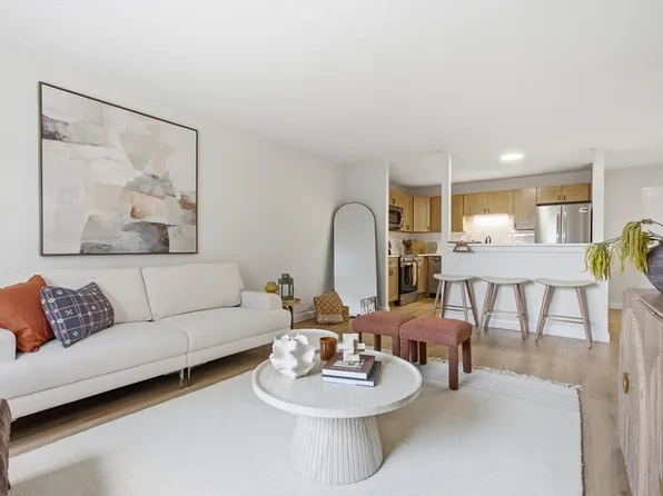 474 Broadway APT 25, Somerville, MA 02145