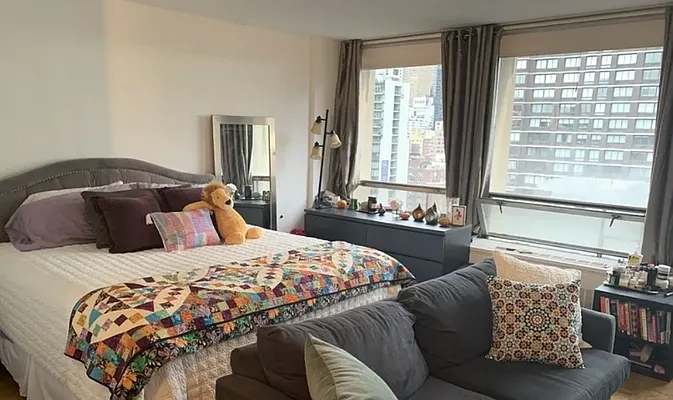 Rented by Keller Williams NYC | media 14