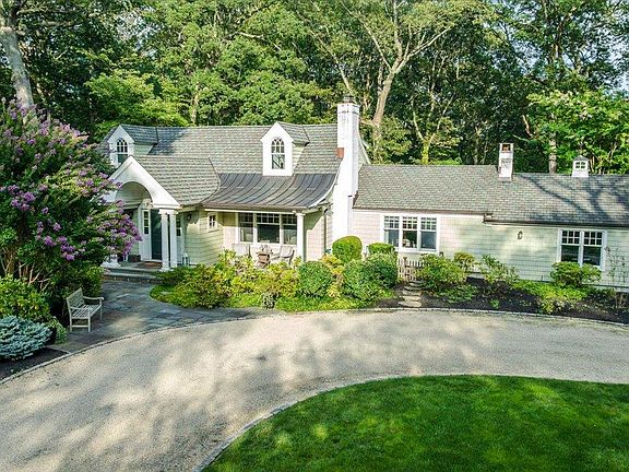 4th image of 203 Sunset Road