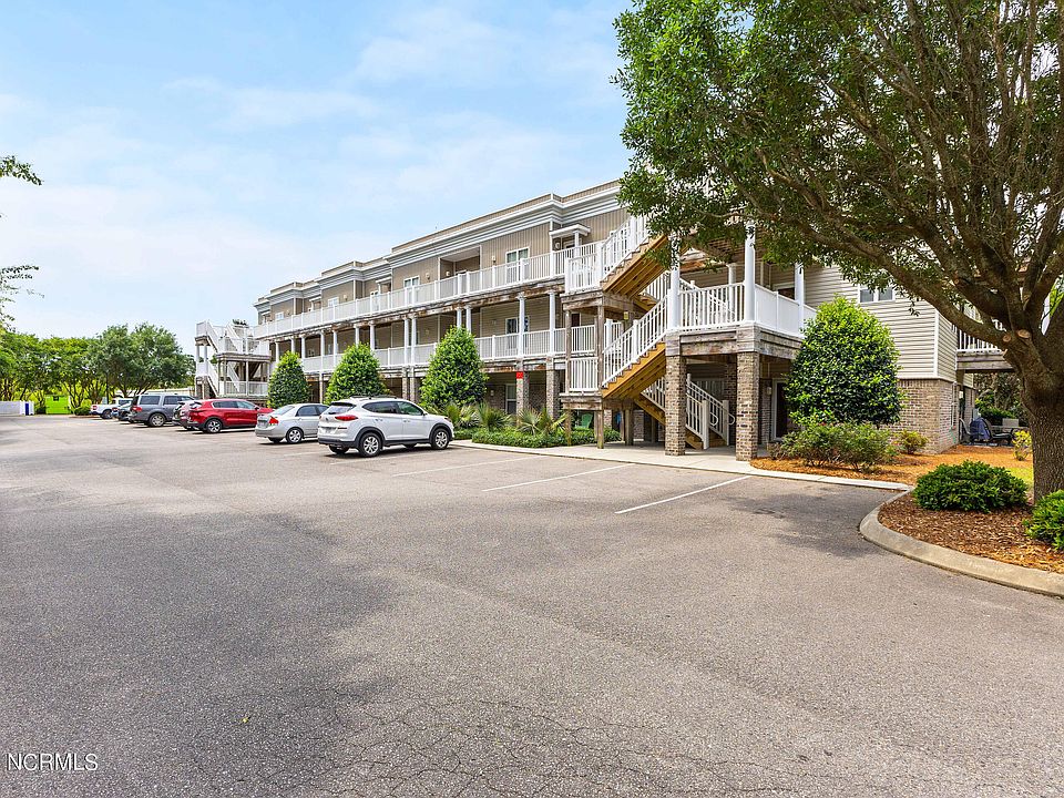 1st image of 4136 Vanessa Drive Unit 9