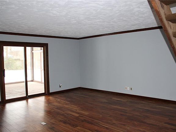 2nd image of 2307 S Homer St