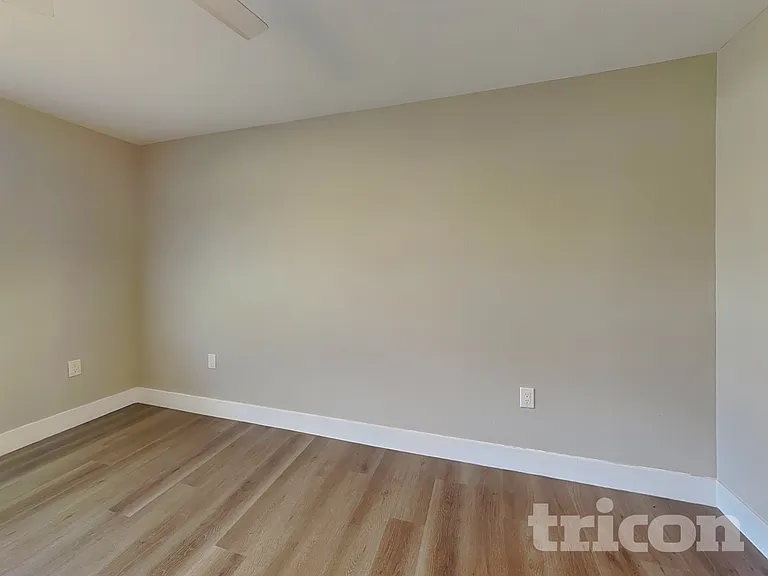 15476 Chamberlain Blvd — Photo 6