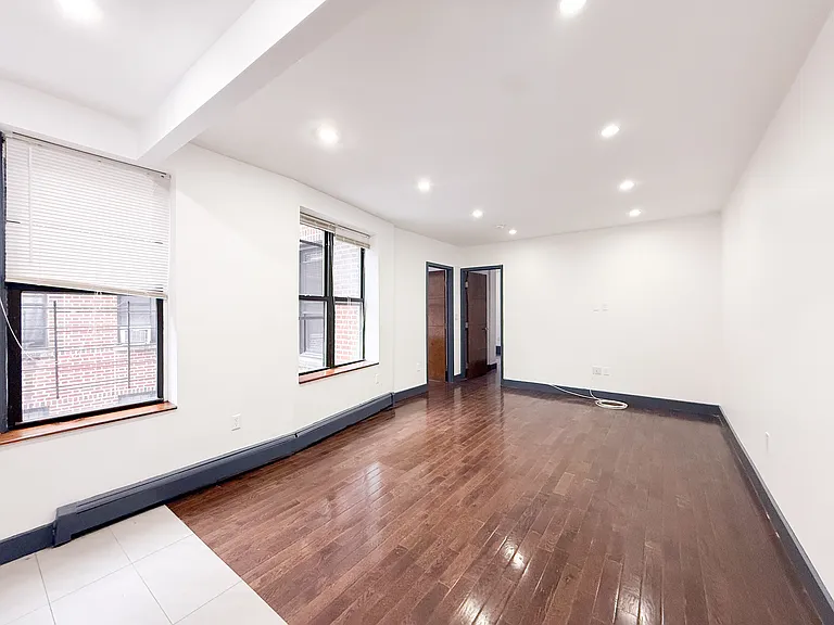 2724 Pitkin Ave #4 — Photo 2