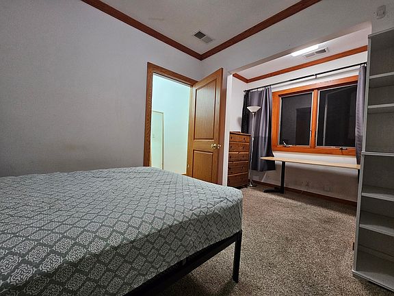 5th image of 2472 Virginia St #B