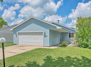 2902 Natalie Dr, Champaign, IL 61822