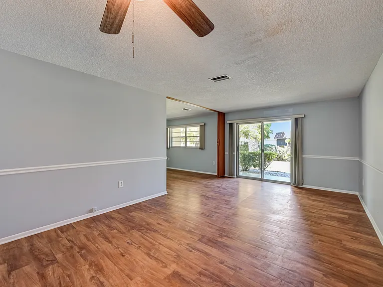 604 Park Cir #16 — Photo 8