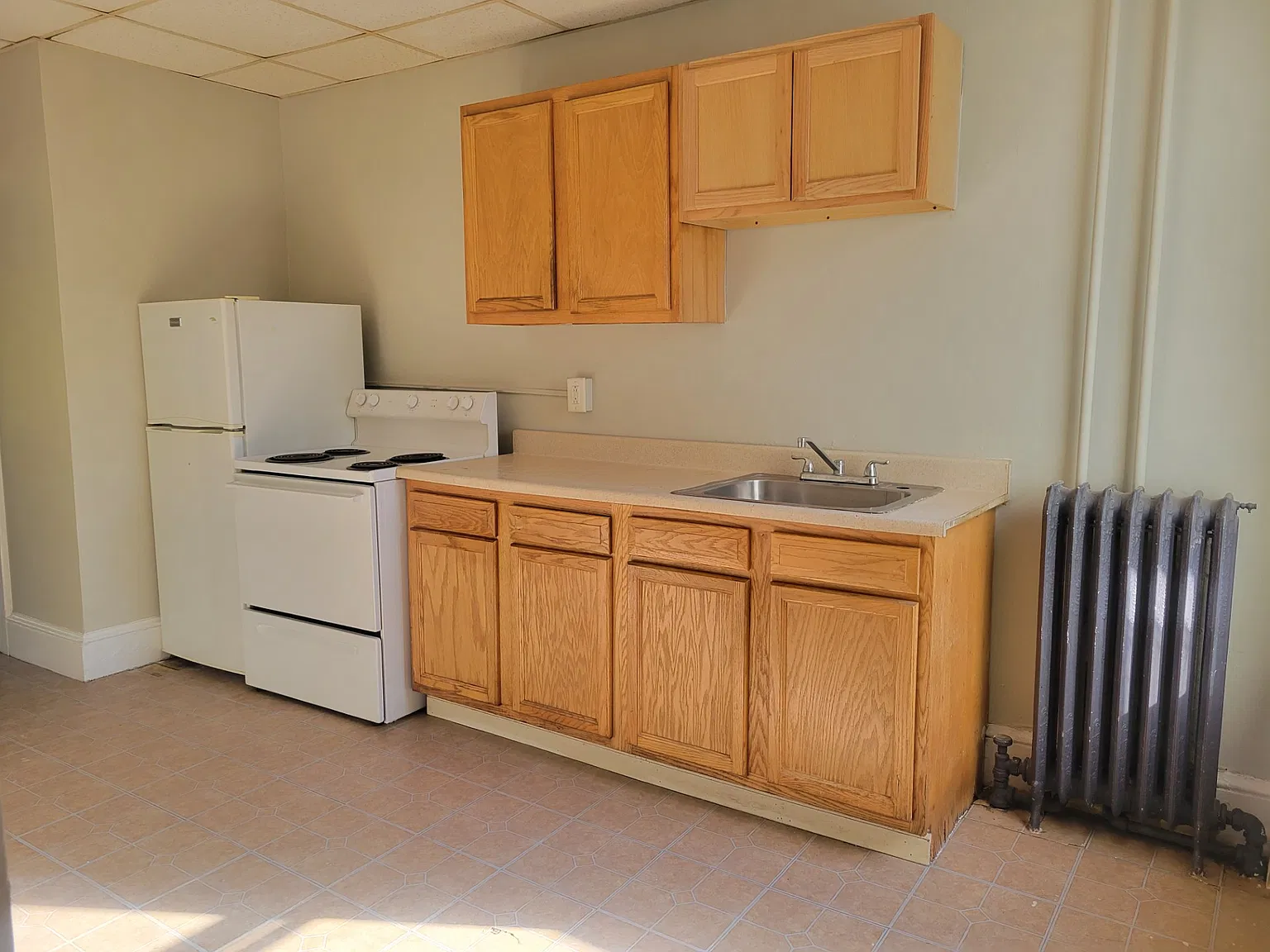 2 bed, 500 sqft, $1,045 — Photo 2