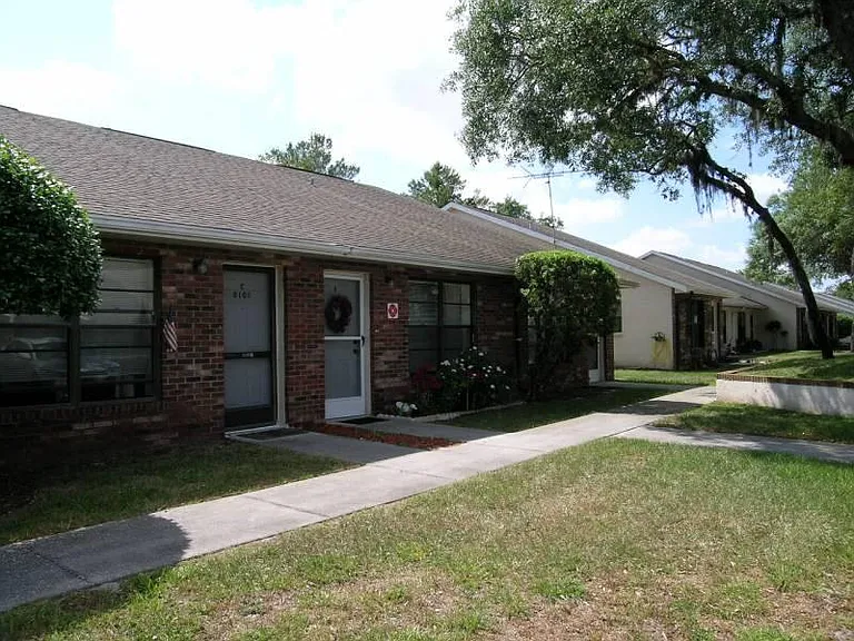 Forest Oak Villas 55+ Senior Community — Photo 10