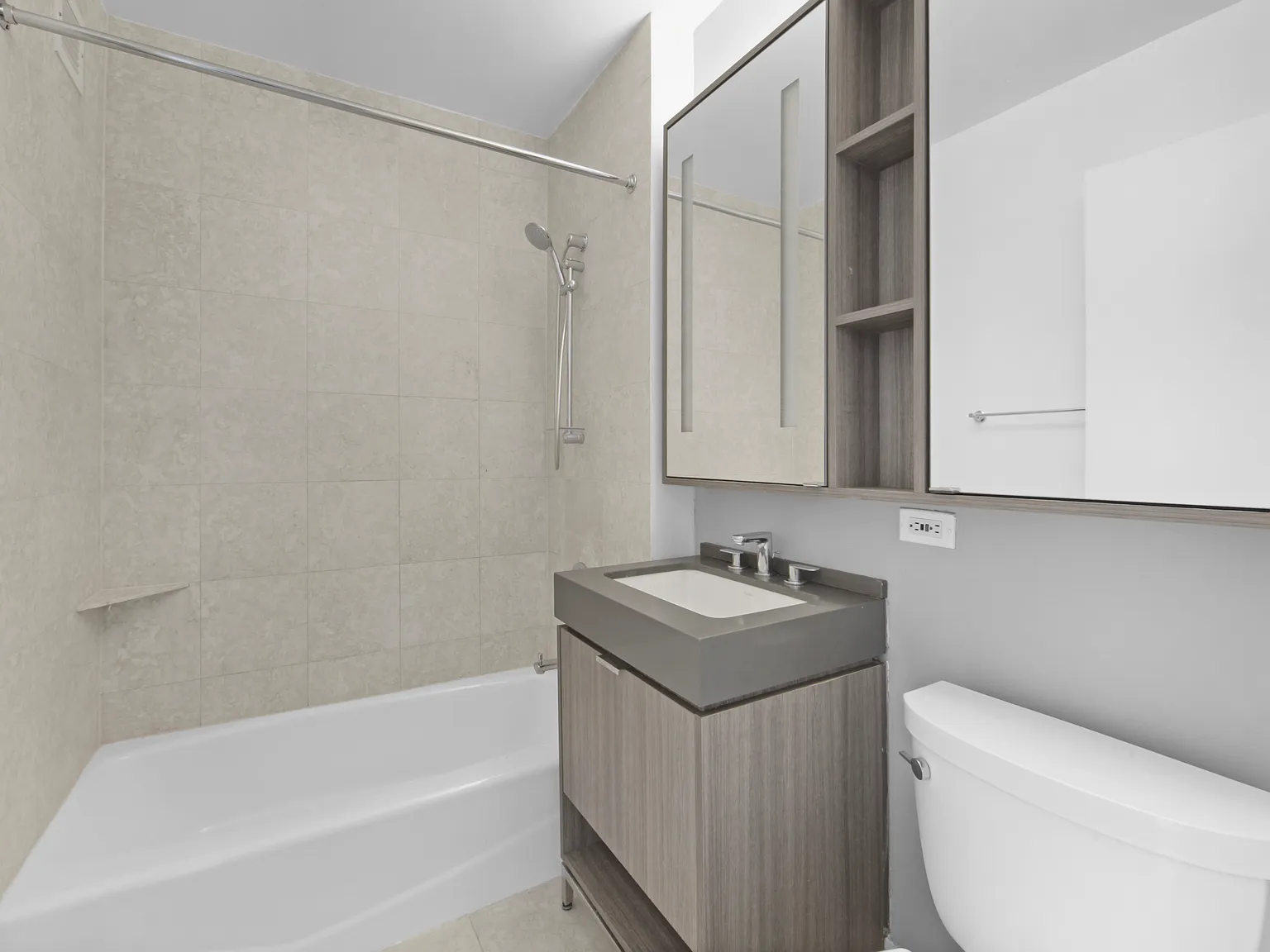 77 West 24th Street — Photo 4