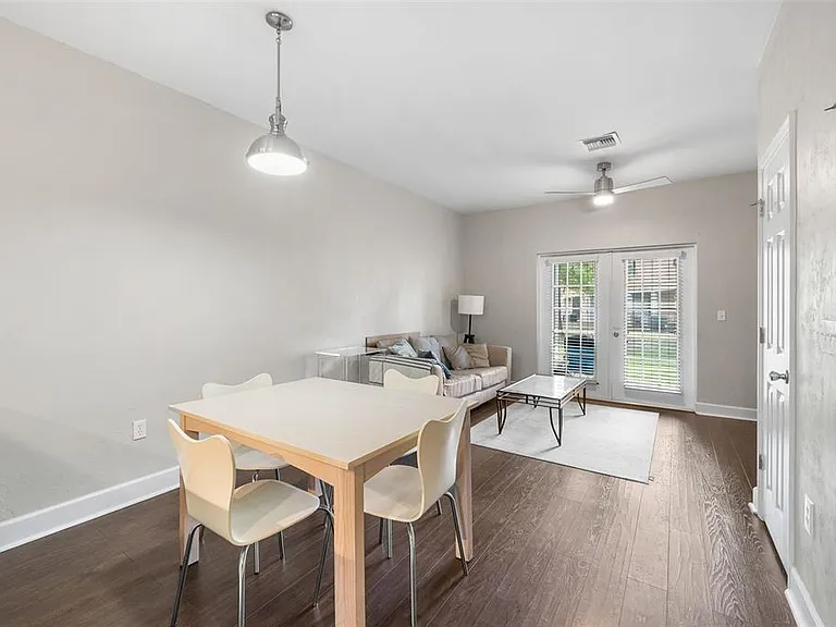 2927 SW 35th Pl #113 — Photo 12