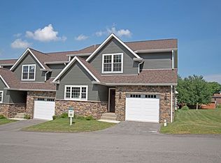 104 Willow Ln, Chippewa Twp, PA 15010