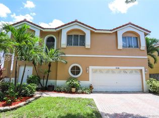 11230 Rockinghorse Rd, Cooper City, FL 33026