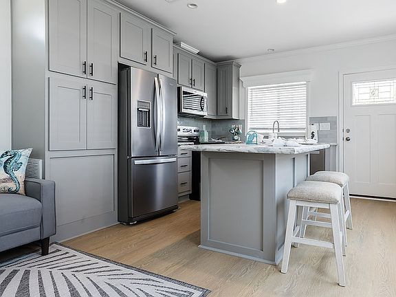 3rd image of 17340 San Carlos Blvd #92337