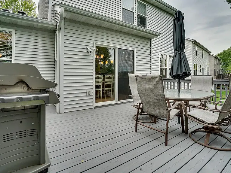 Deck just outside of the kitchen and breakfast nook