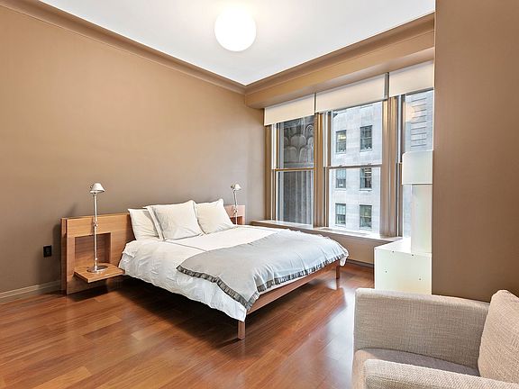 4th image of 55 Wall St APT 732