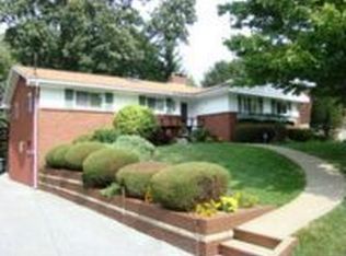 104 Idleworth Dr, Coraopolis, PA 15108