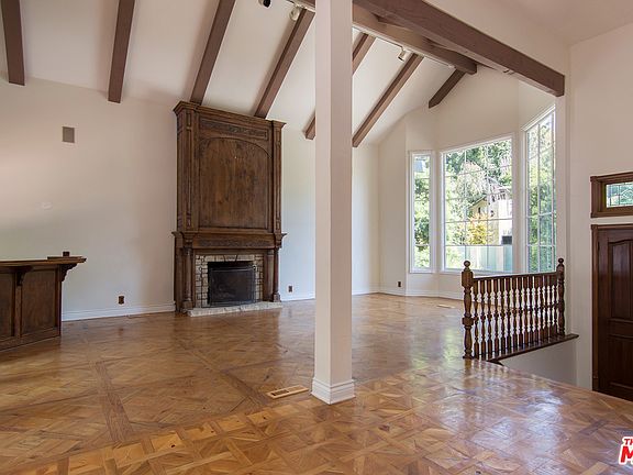3rd image of 1255 Sierra Alta Way