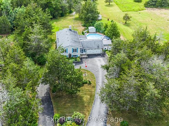 2nd image of 2475 C Shannonville Rd