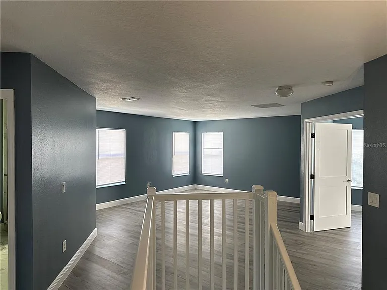 545 First Cape Coral Dr — Photo 6