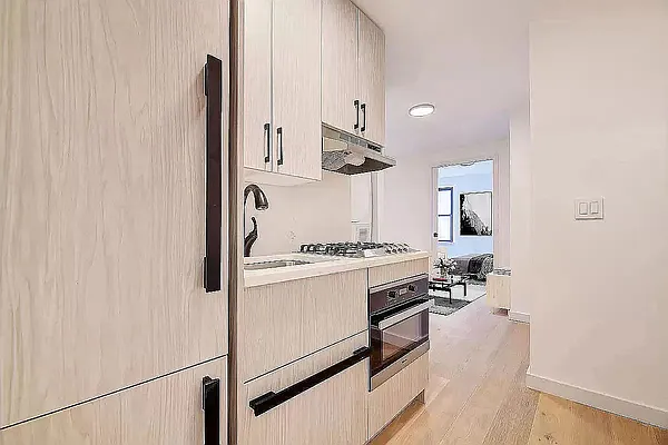 Rented by REAL New York | media 15