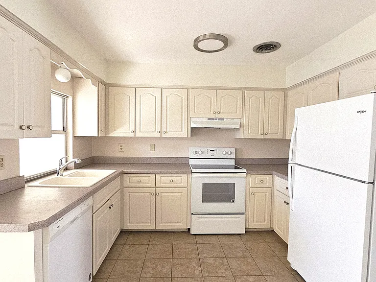 1401 S McCall Rd #301A — Photo 32