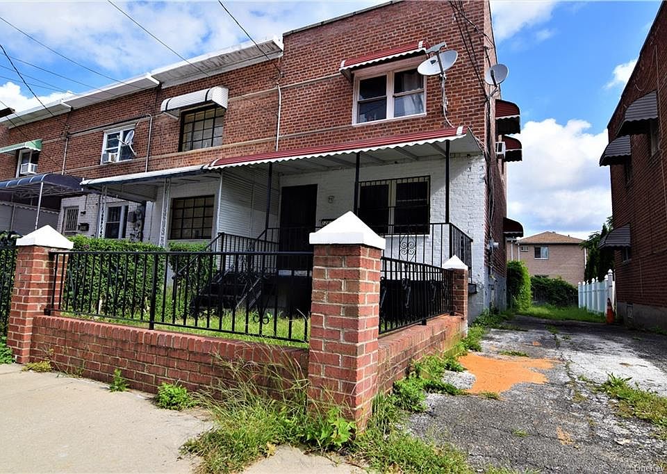 1st image of 1263 E 223rd St